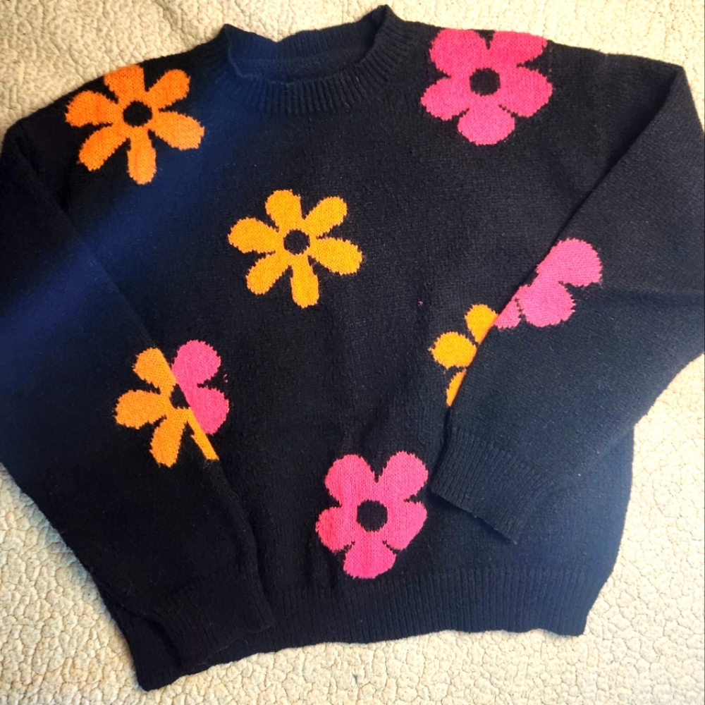 SOLD - Hippie Flower Sweater